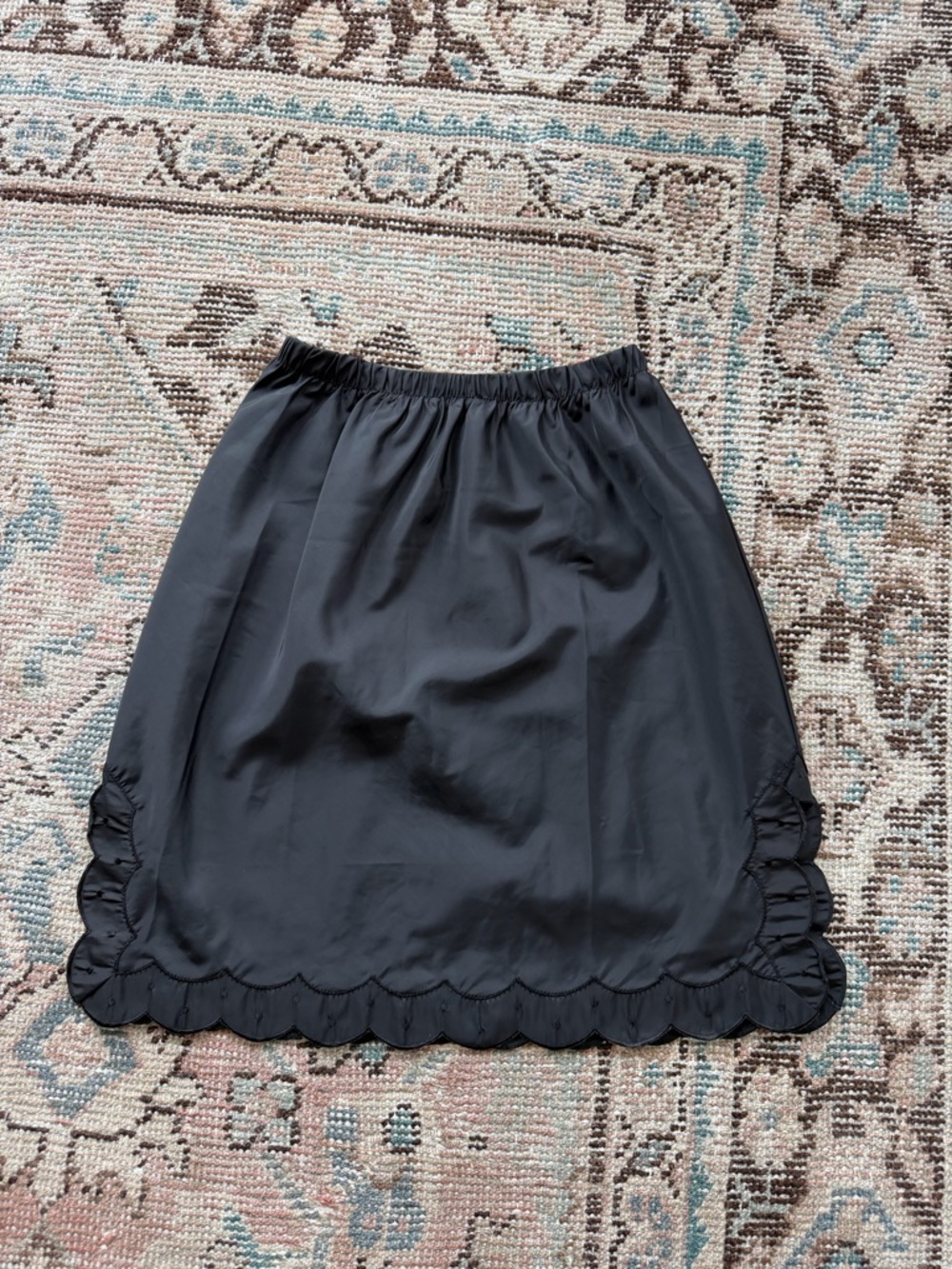 Vintage 50s/60s Black Scalloped Hem Mini Slip Skirt